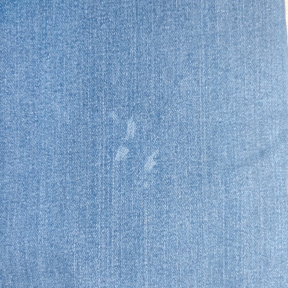 Levi's brand blue jeans, size 36, with a small detail B18-C1543 - Picture 4 of 4